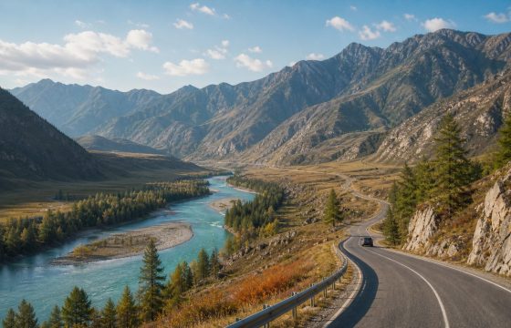 Горная долина Алтая для статьи о том, куда поехать в августе