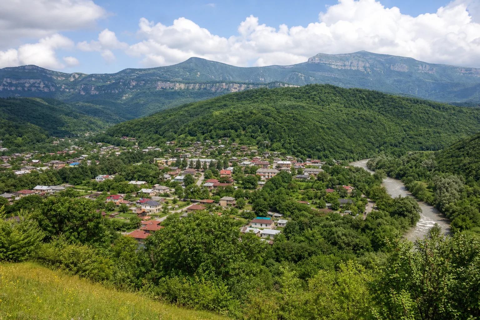 Каменномостский в долине реки Белой
