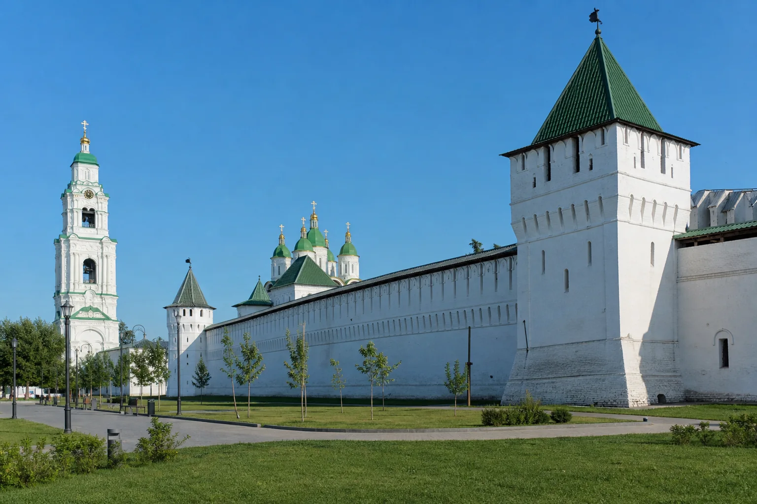 Астраханский кремль в маршруте на машине
