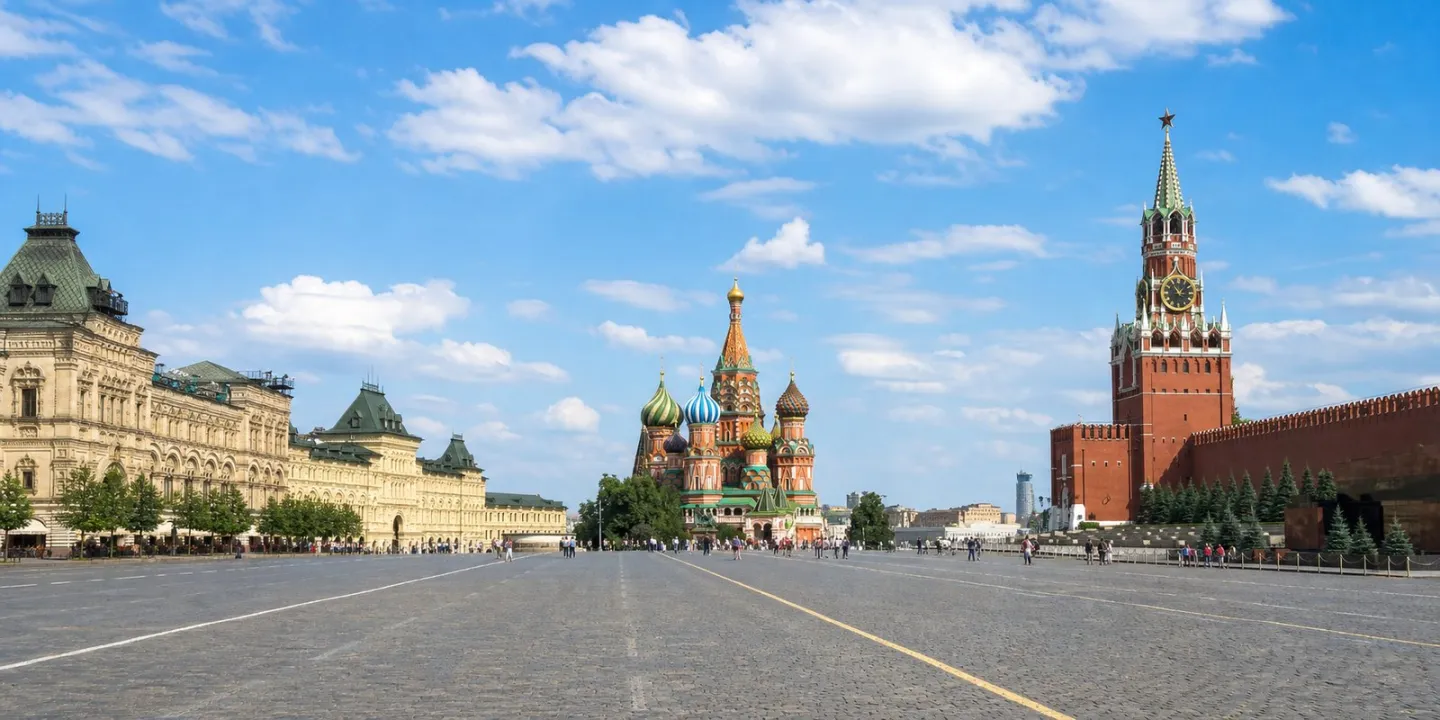 Топ-10 экскурсий в Москве: от Кремля до речной прогулки
