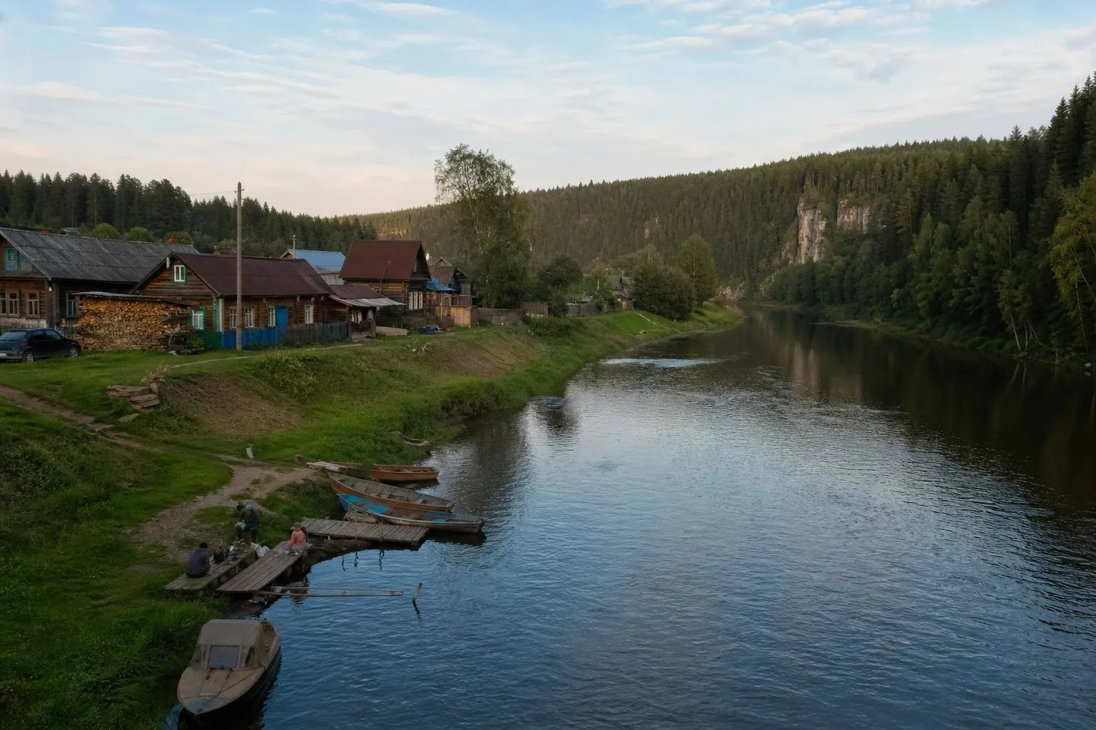 Посёлок Усьва на берегу реки