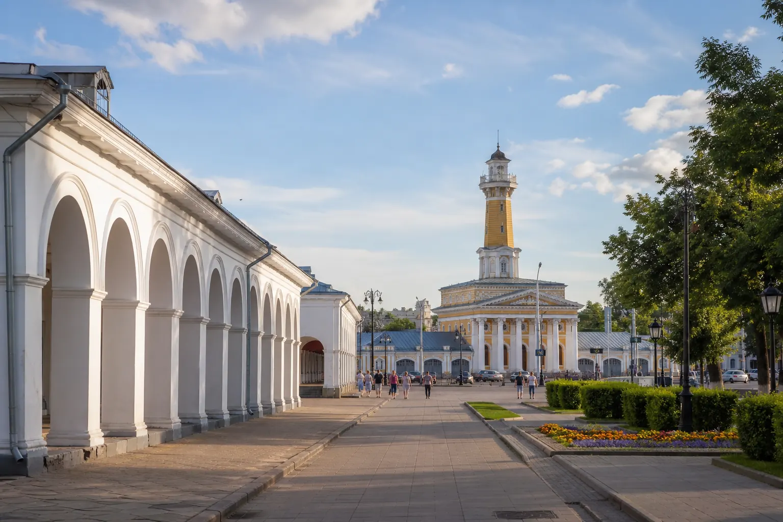 Торговые ряды в центре Костромы