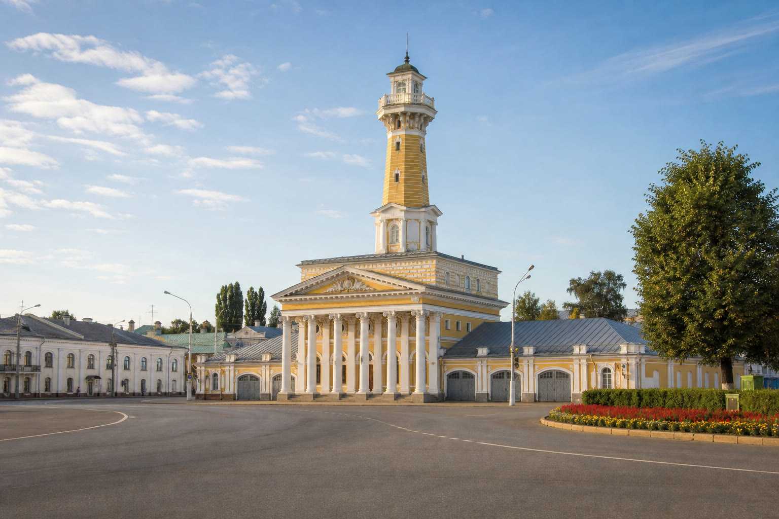 Сусанинская площадь и пожарная каланча в Костроме