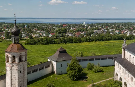Горицкий монастырь и панорама Переславля-Залесского с Плещеевым озером