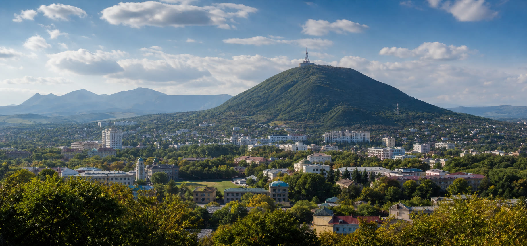 Пятигорск и гора Машук в ясную погоду