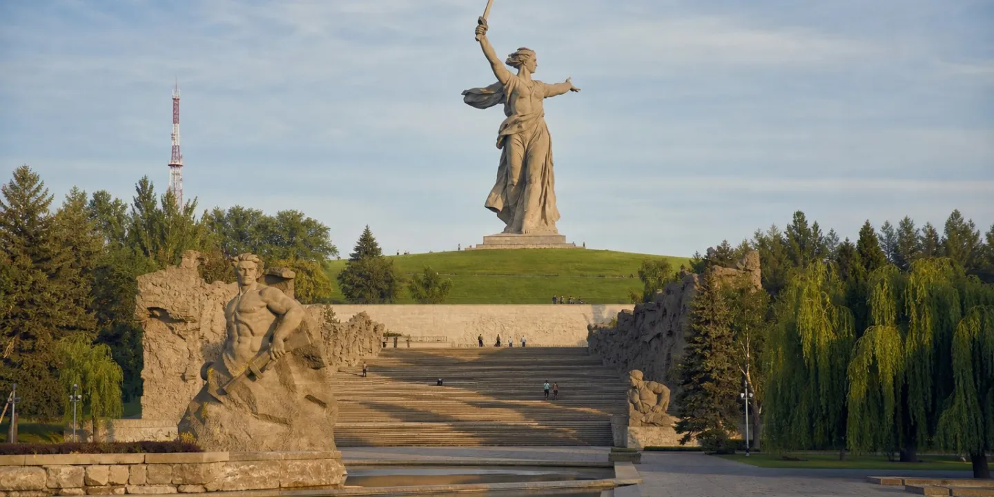 Мамаев курган и монумент Родина-мать зовет в Волгограде